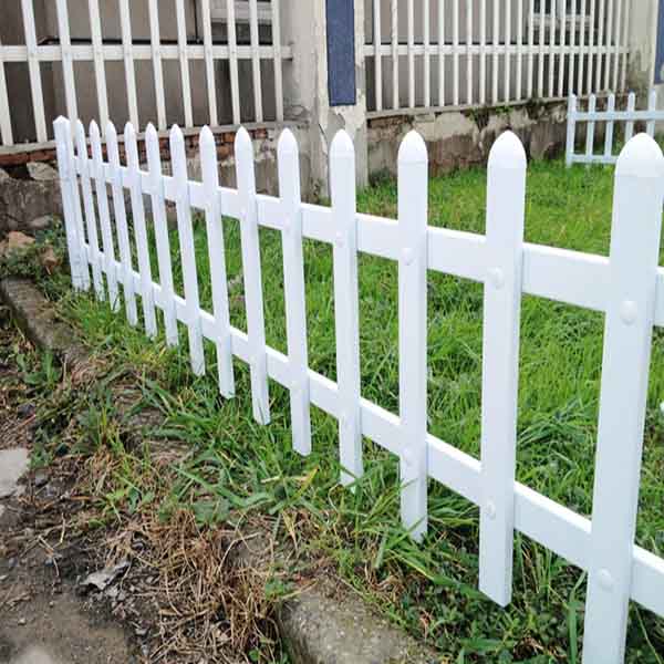郑州草坪护栏，供应道路护栏可按要求定做
