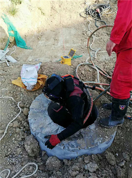 惠州市水下堵漏公司-潜水堵漏施工施工图片