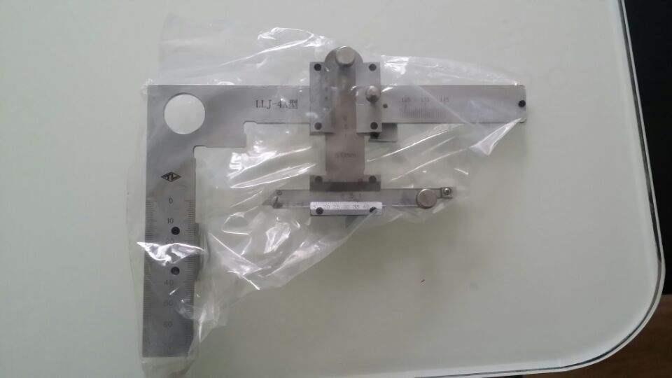 成都第四种检查器