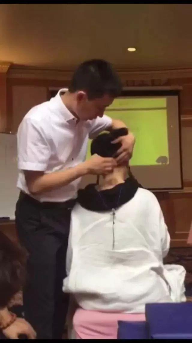李强老师轻柔正骨缓解腰椎间盘突出