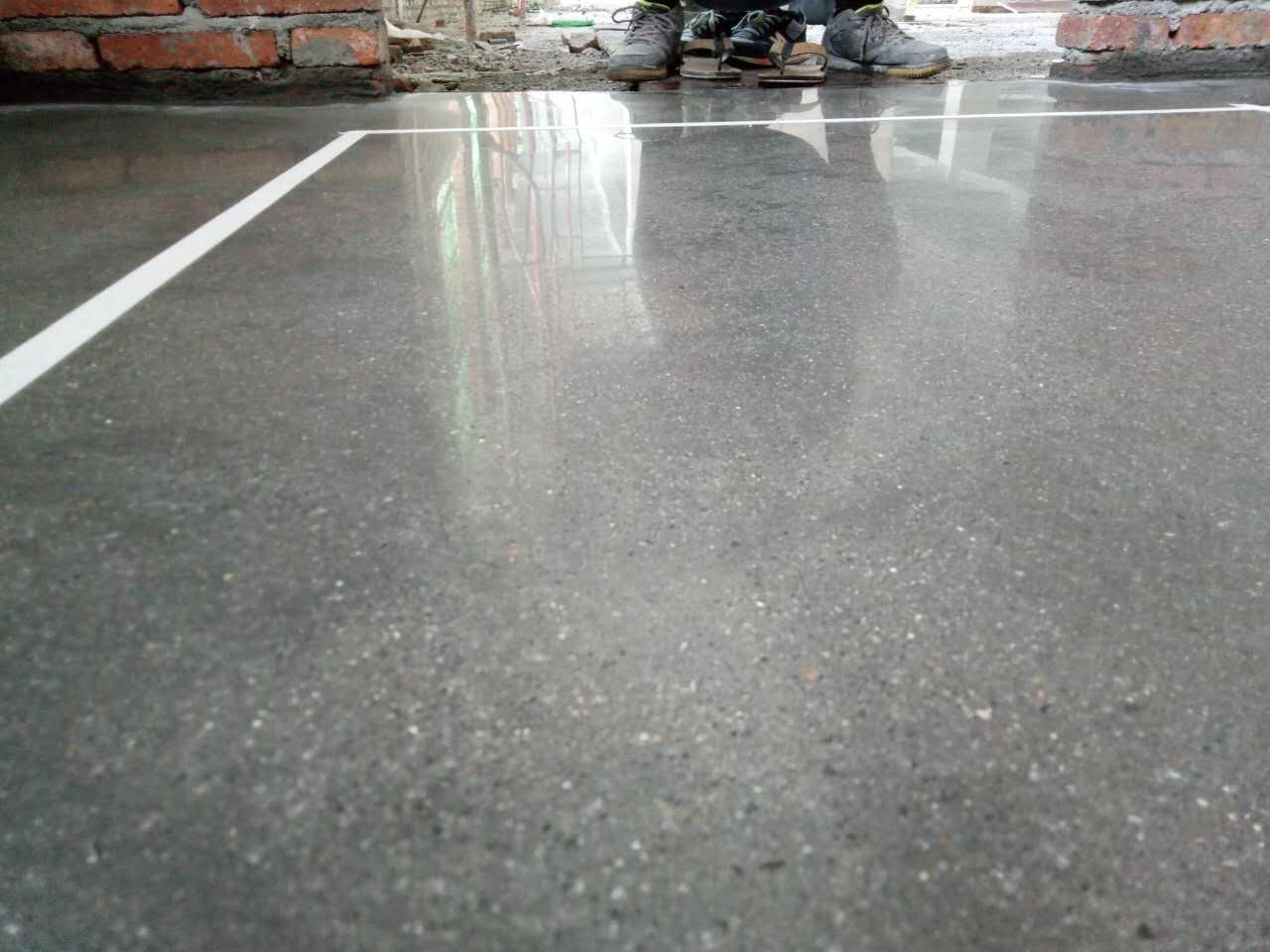 惠州市惠阳区:金刚砂地面起灰处理