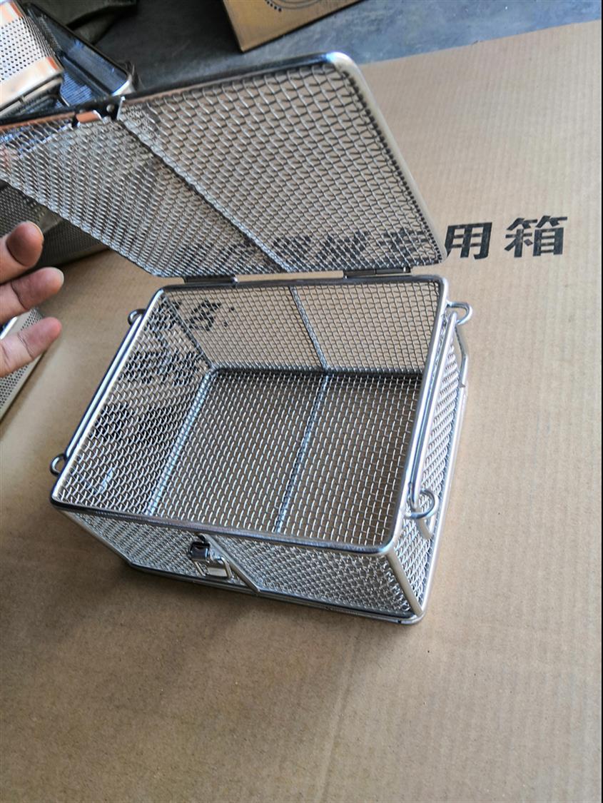 带盖消毒框厂