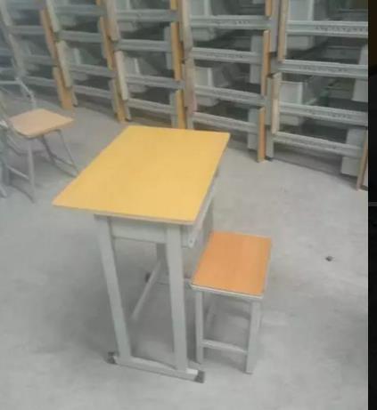 郑州学校课桌椅_课桌凳_钢木课桌椅_补习班单人课桌椅