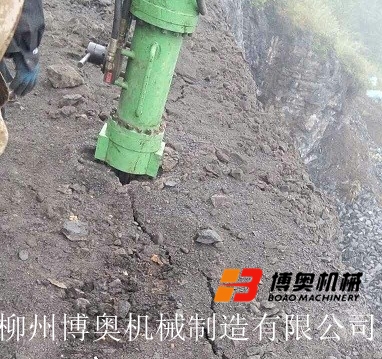 济宁挖机大型劈裂机厂