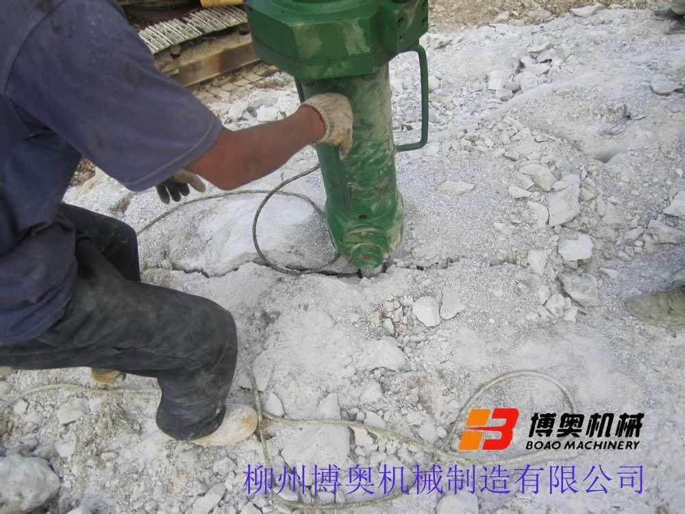 国产液压岩石劈裂机电话