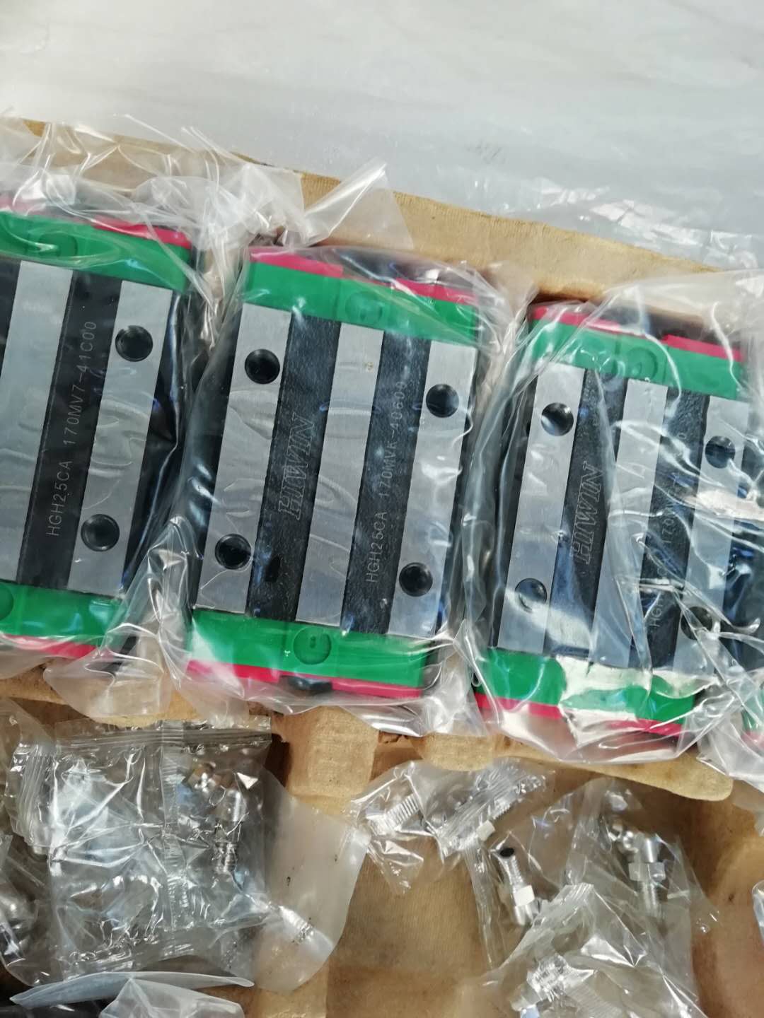 HGW30HC直线滑轨经销商