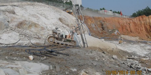 南宁液压岩石分裂机矿山开采爆破机械设备