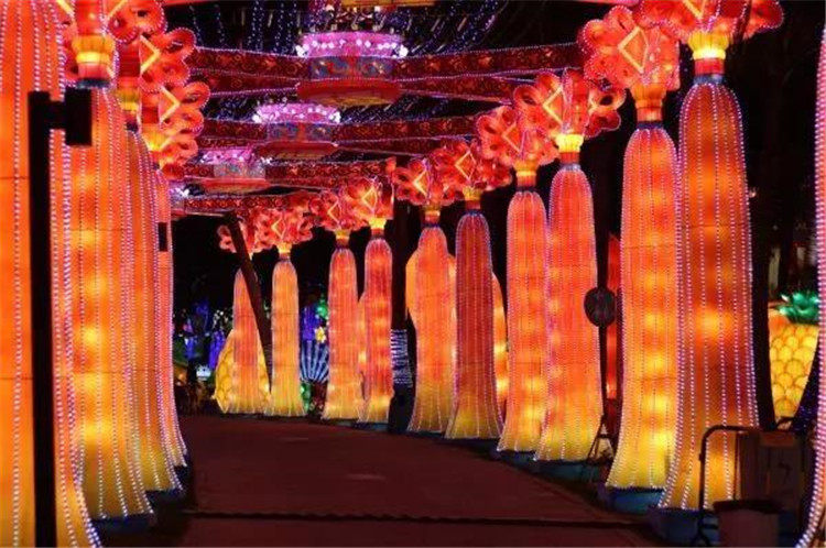 春节花灯制作自贡华亦彩公司定制led梦幻造型花灯防水彩灯亮化主题公园