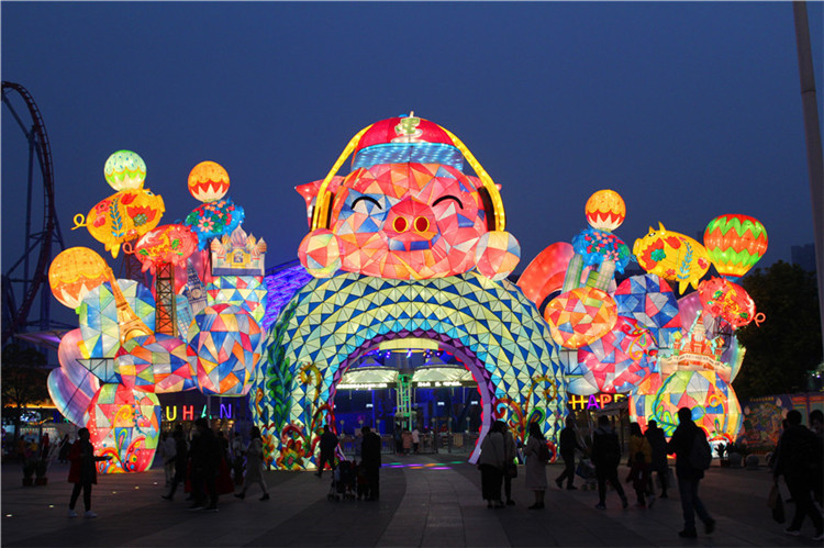 華亦彩花燈工廠制作led彩燈鐵藝造型燈亮化景區(qū)公園美陳商場戶外精美裝飾