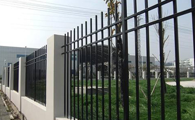小区围墙围栏 锌钢护栏 组装围栏定做 泰诚