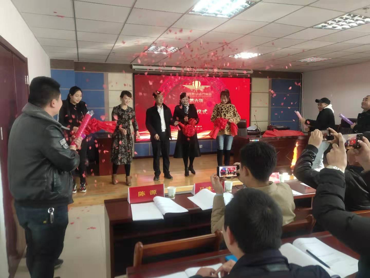 安康网红载人热气球飞行体验系留飞行