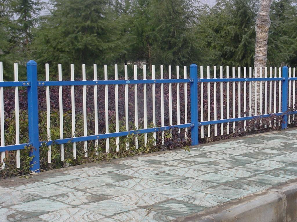 北海花圃锌钢护栏型号