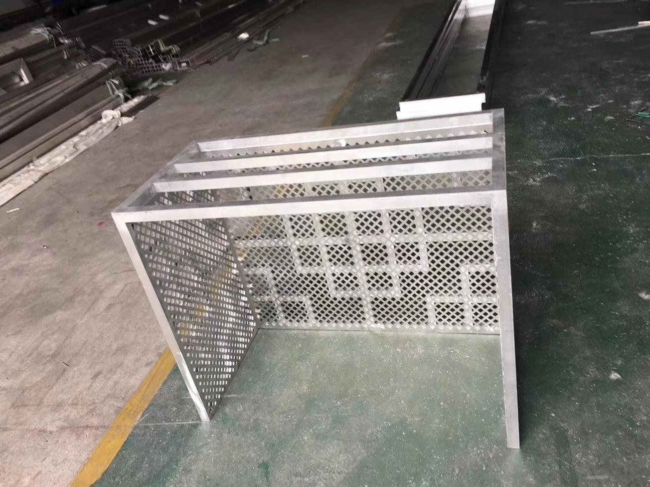 重庆铝窗花报价