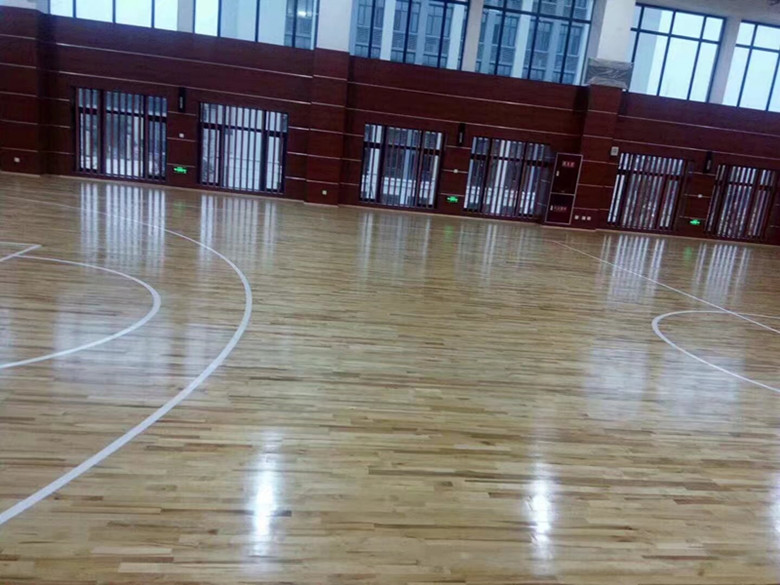 贺州体育场硬木运动木地板