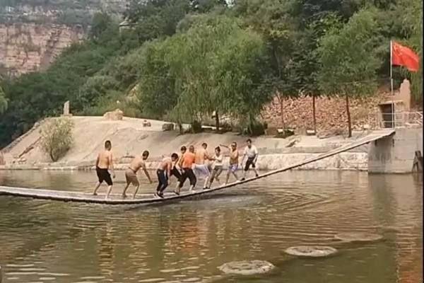 沈阳网红桥公司