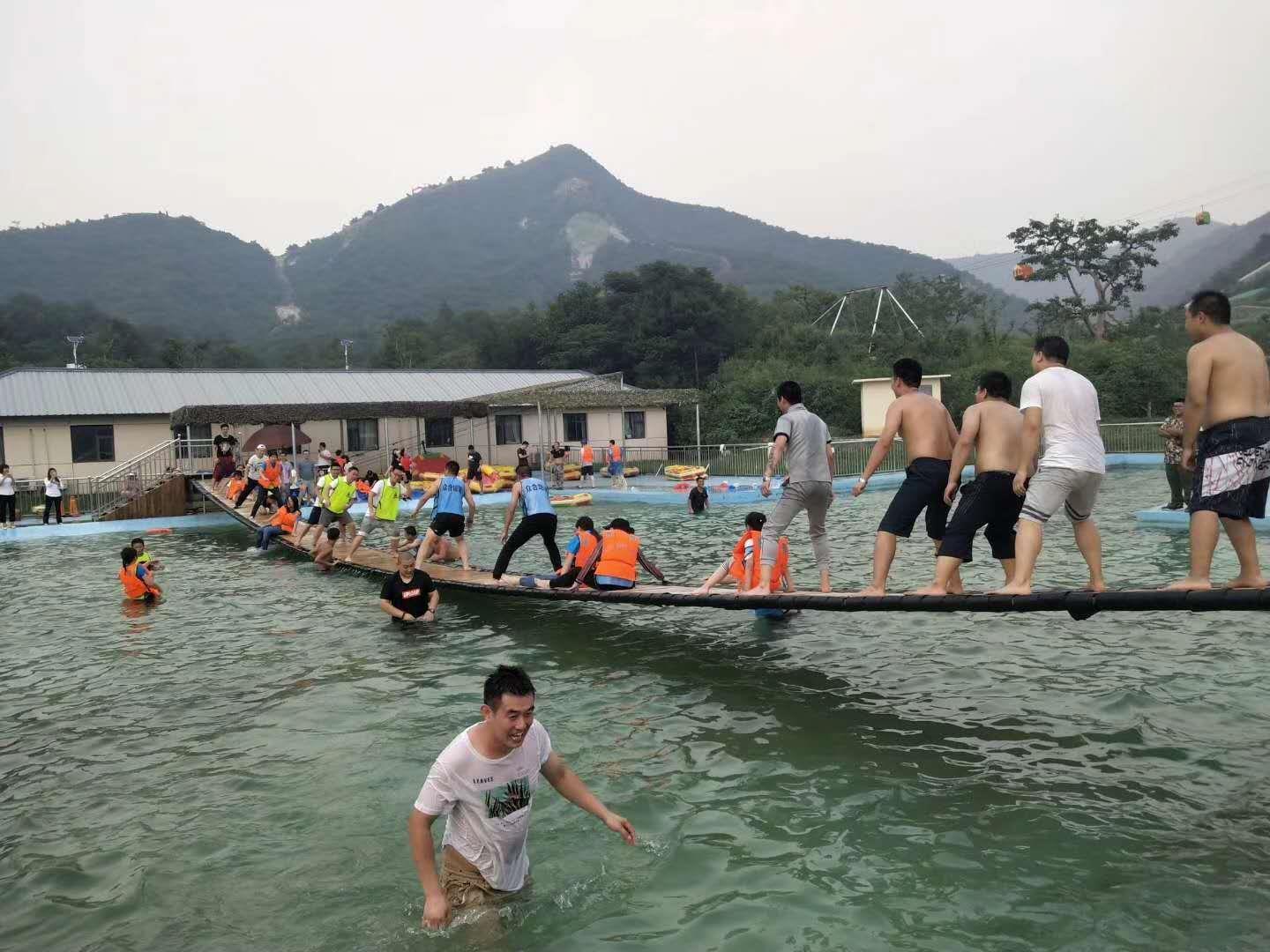 贵州网红桥厂家