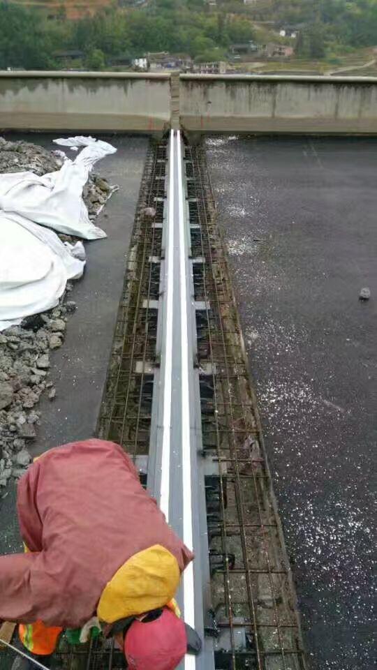 漳州飞机跑道修补料价格