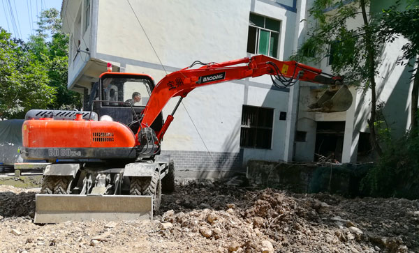 抚顺国产轮式挖掘机价格