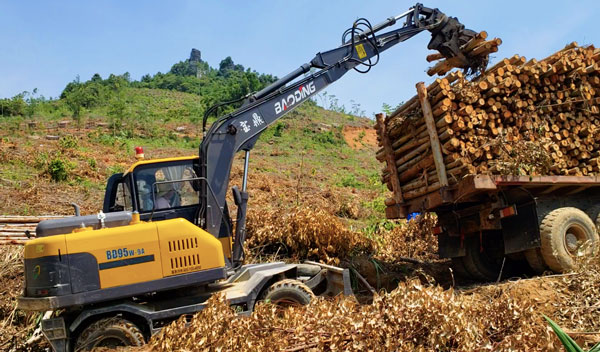 装木头挖掘机制造厂