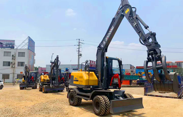 来宾全新装木头机