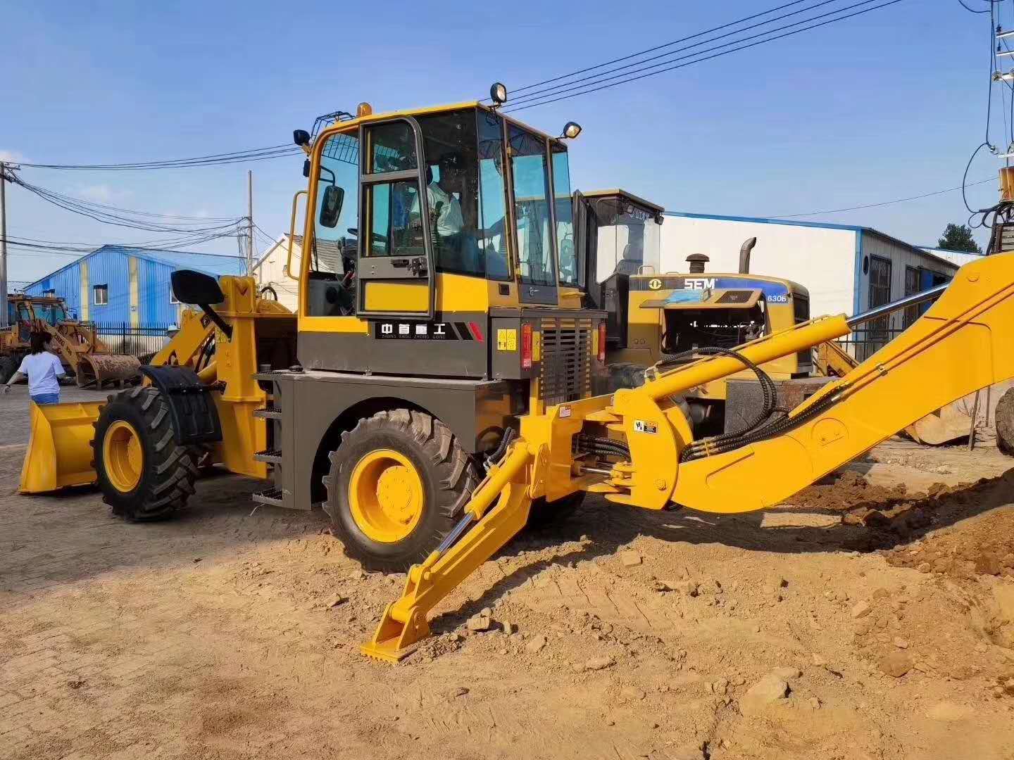 丽水两头忙装载机 中首重工