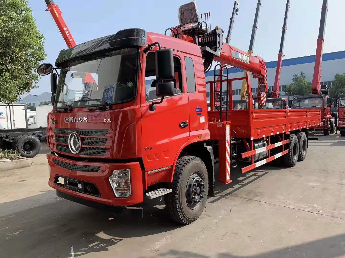 东风畅行d3l后双桥随车吊