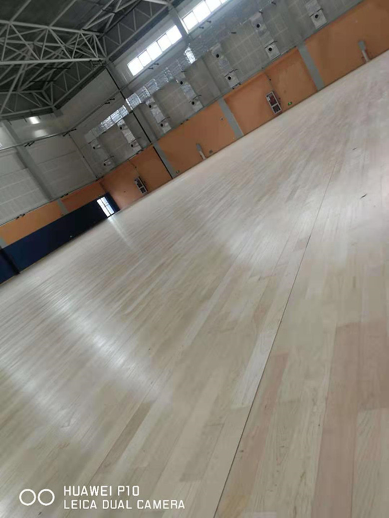 琼中黎族苗族自治县橡胶木运动木地板